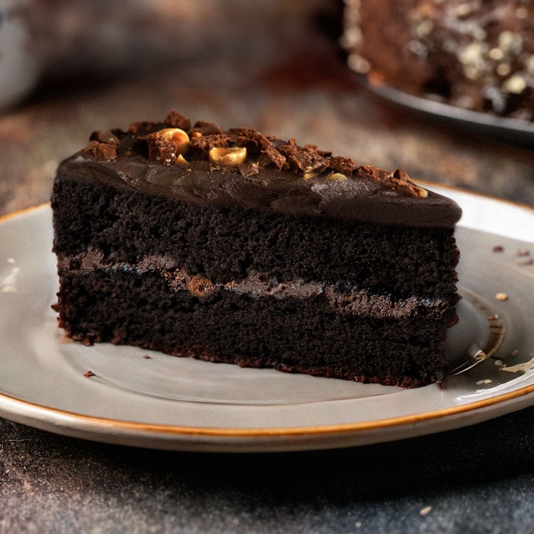Chocolate and Hazelnut Cake | Nestlé Confectionery